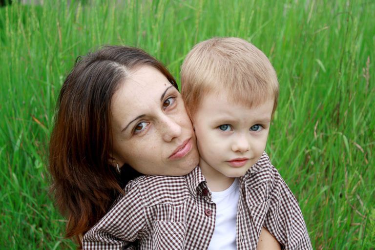 madre e hijo