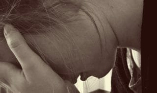 Tratar adicciones en adolescentes 3 woman 1006100 640