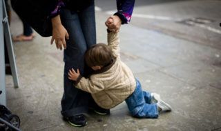 Rabietas infantiles: por qué se producen y qué hacer